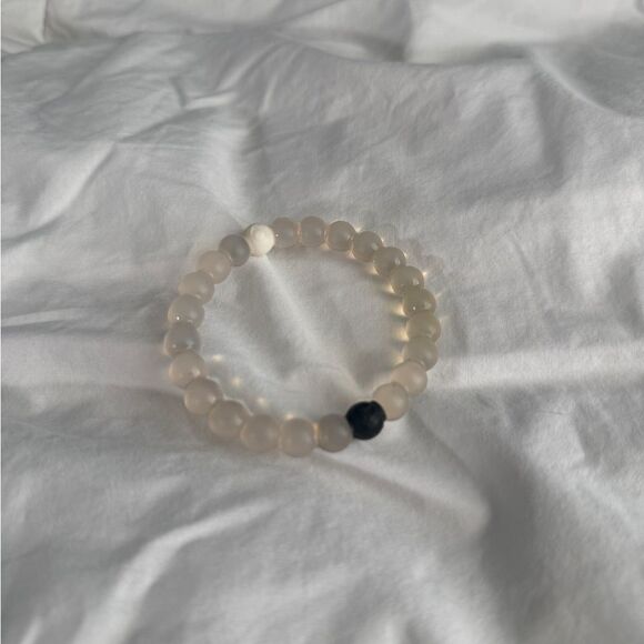 Lokai Bracelet Size Small – Clear Beads with Black & White Elements - Picture 4 of 4